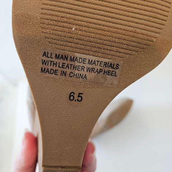 DV by Dolce Vita Gerdy Bootie Beige Ankle Wedge Heel Womens 6.5 Boho Chic Casual - Picture 7 of 9